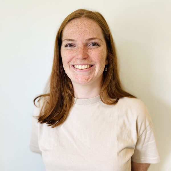 Hanna Van Cauwenberge Kine Momentum Zottegem gespecialiseerd in zwangerschap, postnatale kinesitherapie, burnout, hyperventilatie, breathwork